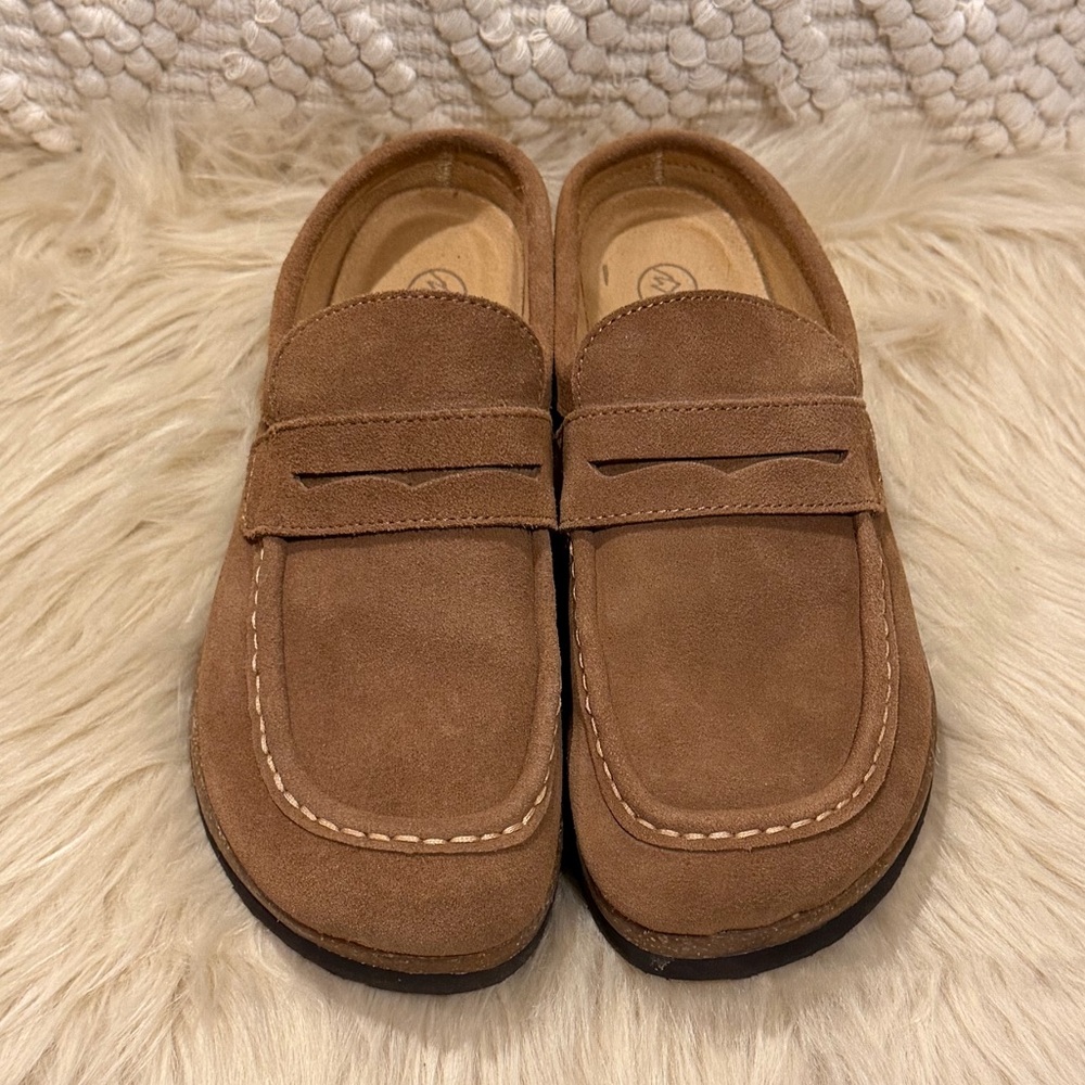 White Mountain Brinlee Clogs - Picture 2 of 6